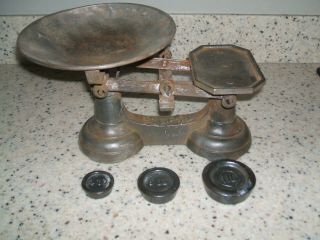 Antique Cast Iron Balance Scale With Bowl And Weights “ To Weigh 7 Lb”