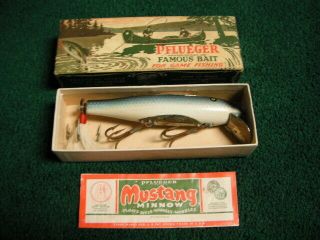 Vintage Pflueger Mustang Minnow Famous Bait Fishing Lure Fisherman Tackle