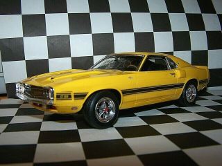 1/25 REVELL 1969 FORD SHELBY MUSTANG GT - 500 BUILT MODEL CAR - DETAILED - XMAS TIME 2