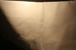 Vintage Pair White Cotton Pillowcases Embroidered Floral Cond 4450