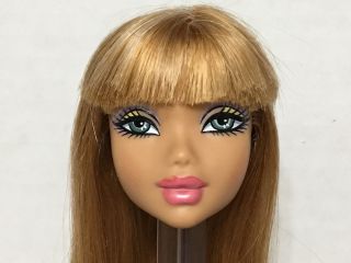 Barbie My Scene Bling Boutique Nia Doll 