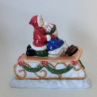 Rare Htf Charter Club Winter Garland Christmas Town Covered Butter Dish 2001