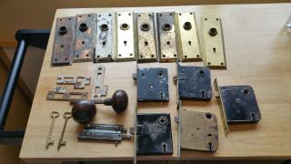 Vtg Sargent Yale Door Lock Antique Brass Cylinder Hardware Knobs Back Plates