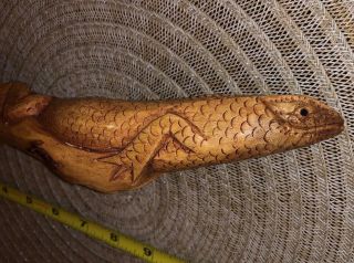 RARE 1 OF A KIND REPTILE LIZARD HAND CARVED WOOD WOODEN STATUE CARVING 3