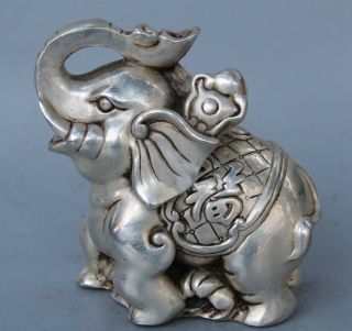 China Collectable Handwork Miao Silver Carve Auspicious Elephant Fashion Statue
