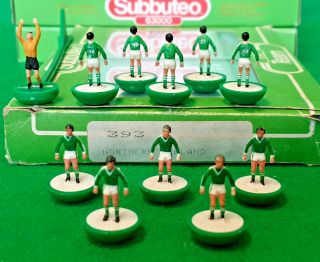Subbuteo Lw C100 Team Northern Ireland Ref 393 (rare Version)