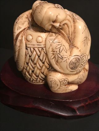 Antique Japanese Carved Resin? Netsuke Okimono Figure
