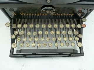 Remington Noiseless 6 Typewriter (1920s) Rare French Accented QWERTY Keyboard 3