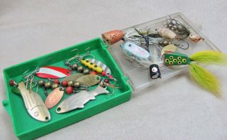 Box W 14 Old Fly Fishing And Spinning Lures,  Poppers Spoons Flies,  Many Unknown