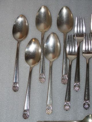 25 pc.  Rogers Brothers 1847 Eternally Yours Silverware - 5 Place Settings 3