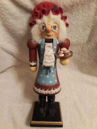 Wooden Mrs Claus With Gingerbread Cookies At Christmas 14 Inch Nutcracker Rare