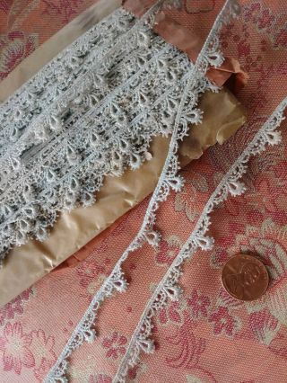 Tiny Lace Antique French Schiffli Victorian 3.  5 Yds Scalloped