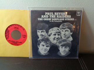 Paul Revere & Raiders - - Tough Picture Sleeve Rare - - (great Airplane Strike) - - Ps