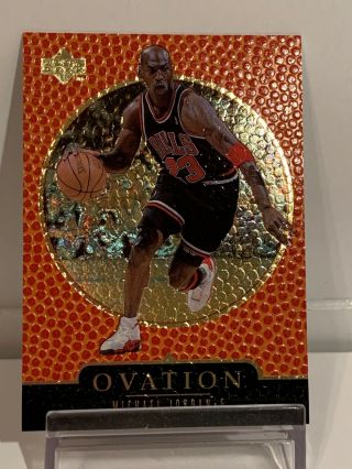 Rare 1998 - 99 Upper Deck Ovation Gold 7 Michael Jordan