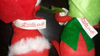 Annalee Mobilitee Christmas Vintage Rare Christmas Mouse Holly and Caroler 1965 2