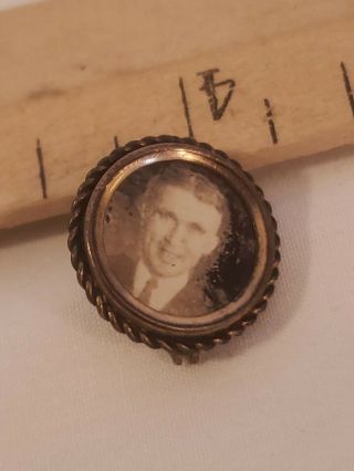 Antique Victorian Jewelry Man Photo Mourning Pin Gold? Frame C Clasp Jewelry