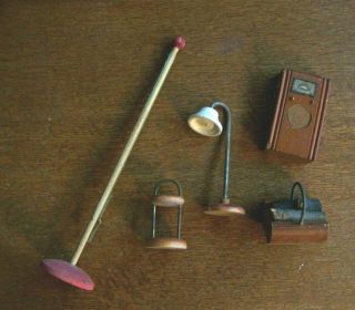 Wooden Doll House Furniture - Vintage - Unmarked - Flag Pole,  Radio,  Lamp,  Smoking Sta