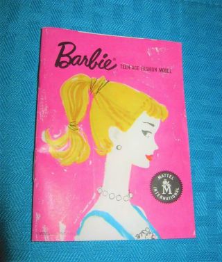 Vintage Ponytail Barbie Pink Japan Busy Gal Solo Plantation Booklet