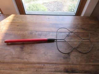 Vintage Batwing Beater Rug Beater W/red Handle Johnson Novelty Co.  Danville,  Pa