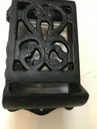 VINTAGE ANTIQUE CAST IRON MATCH HOLDER WALL MOUNTED BLACK 3