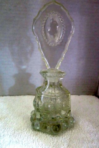 Antique Vintage L.  E.  Smith Perfume Bottle With Oval Medallian Stopper
