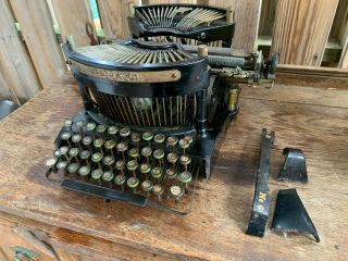 Vintage Williams No.  6 Typewriter.  Look Very Rare Unusual 37394 Glass Keys