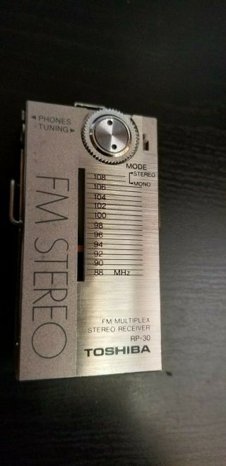 Toshiba Rp - 30 Platnum Rare Fm Multiplex Mini Stereo Receiver Tiny Pocket Radio