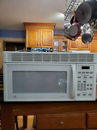 Ge Microwave Oven Over The Range Jvm1440wh04 (rarely) White