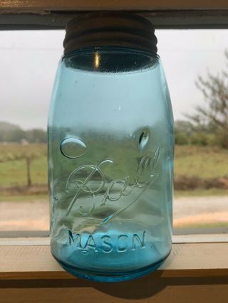 Vintage Blue Ball Mason Quart Jar Bubbles Circa 1910 - 1923 Rare To Come Across
