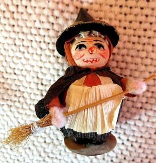 Vintage Halloween Paper Mache Witch Candy Container Rare.  1929.