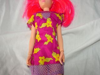 VINTAGE 1986 HASBRO DOLL JEM AND HOLOGRAMS BAND PINK HAIR KIMBER OUTFIT SHOES 3