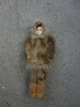 Collectible ANTIQUE Alaskan NATIVE INUIT ESKIMO Doll VINTAGE 2