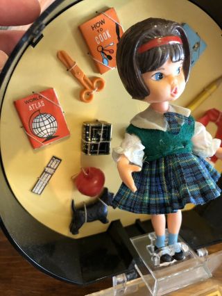 Vintage Hasbro Dolly Darling Doll Susie Goes to School hatbox 2
