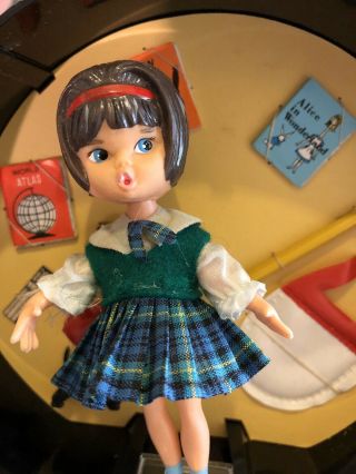 Vintage Hasbro Dolly Darling Doll Susie Goes to School hatbox 3