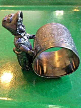 Old Kate Greenway Girl Simpson Hall Miller Silverplate Figural Napkin Ring 032