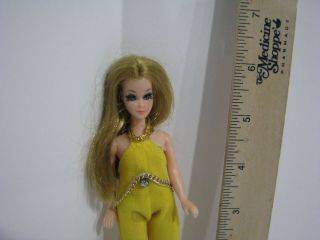 Vintage Topper DAWN Doll with yellow outfit 2
