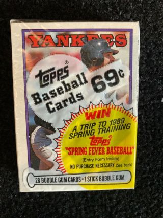 1988 Topps Very Rare Don Mattingly On Cover And On Back.  Of Pack