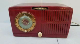 Rare General Electric Tube Clock Radio Model 517f Bakelite Red