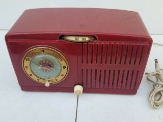 RARE General Electric Tube Clock Radio Model 517F Bakelite Red 2
