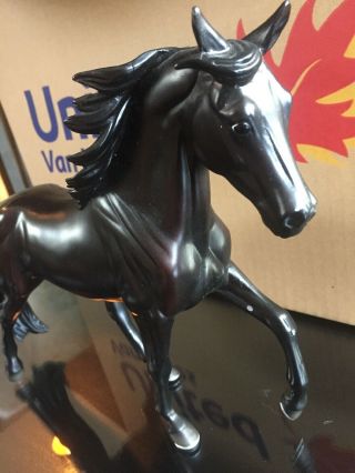 Breyer 10320 Elvis Presley’s “Bear” Jet Black Tennessee Walking Horse RARE 2