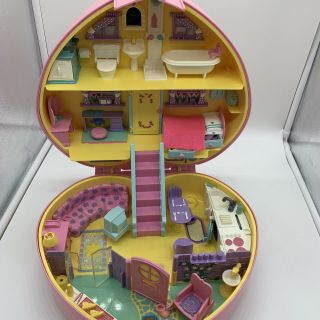 1992 Vintage Lucy Locket Polly Pocket Large Pink Heart Shape Carry Case