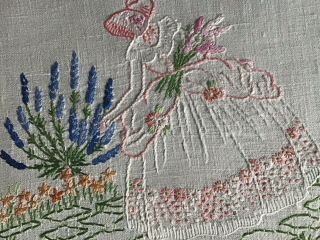 VINTAGE LINEN HAND EMBROIDERED TRAY CLOTH CRINOLINE LADY/FLORALS 3