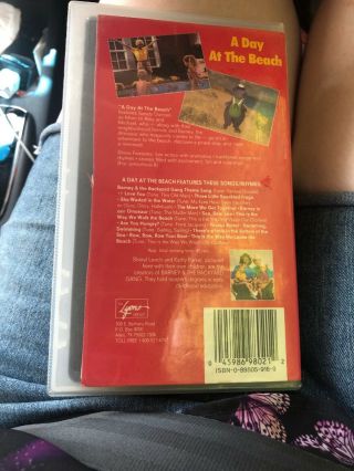 VERY RARE Barney TAPE - A Day at the Beach (VHS,  1989) 3