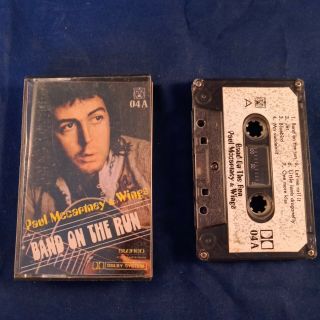 Cassette Tape Paul Mccartney & Wings Band On The Run.  Extremely Rare Cover