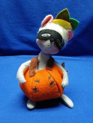 Vintage Annalee Halloween 6 " Pumpkin Bandit Grey Mouse 1997