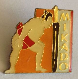 Mikado Japanese Sumo Wrestler Pin Badge Rare Quality Vintage (e4)