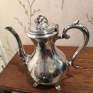 Vintage Silver Platedtea/coffee Pot.