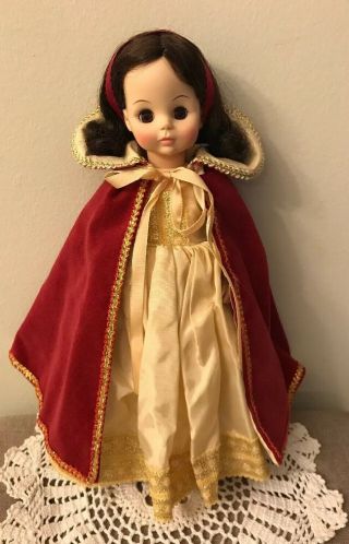 Vintage Madame Alexander Snow White 14” Doll Red Cape Gold Dress 1556