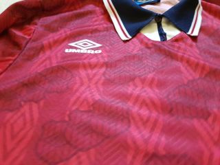 RARE Umbro Retro Football Shirt.  Base for England Italia 90 World Cup shirt - L 2