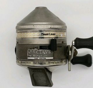 Vintage Zebco One Classic Feathertouch Spin Cast Control Reel
